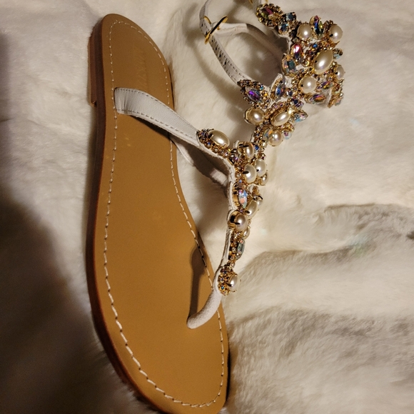 Mystique White Pearl Aurora Gladiator Sandals. Size 9 - Picture 6 of 7